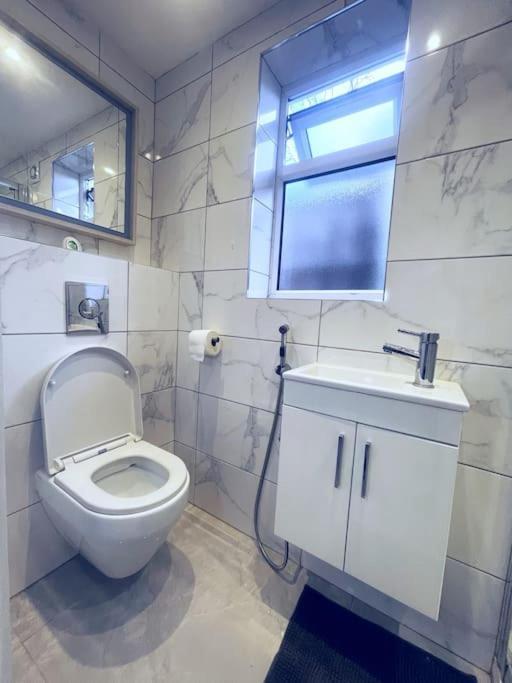Beautiful Garden Studio Nw4 Hendon Bagian luar foto